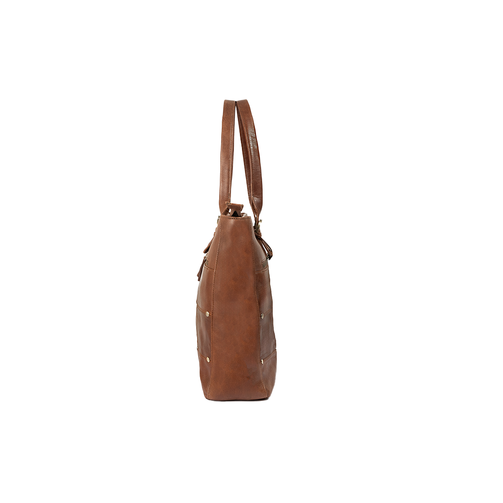 Chic leather handbag